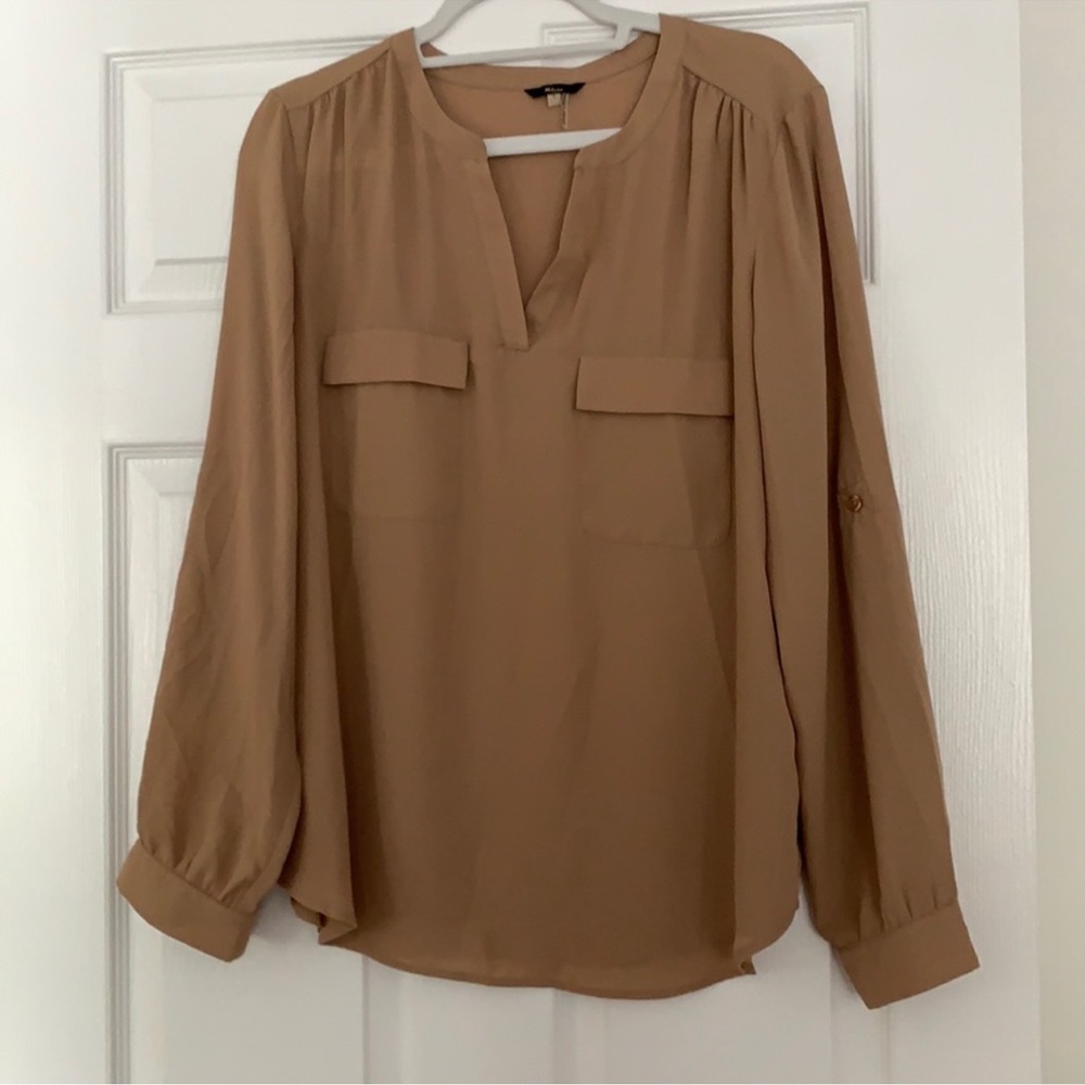 NWOT- Milano tan blouse with pockets